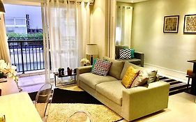 Apt a 150m do Hospital Albert Einstein e MorumBIS, 2 Banheiros, Piscina, Sauna e Vaga
